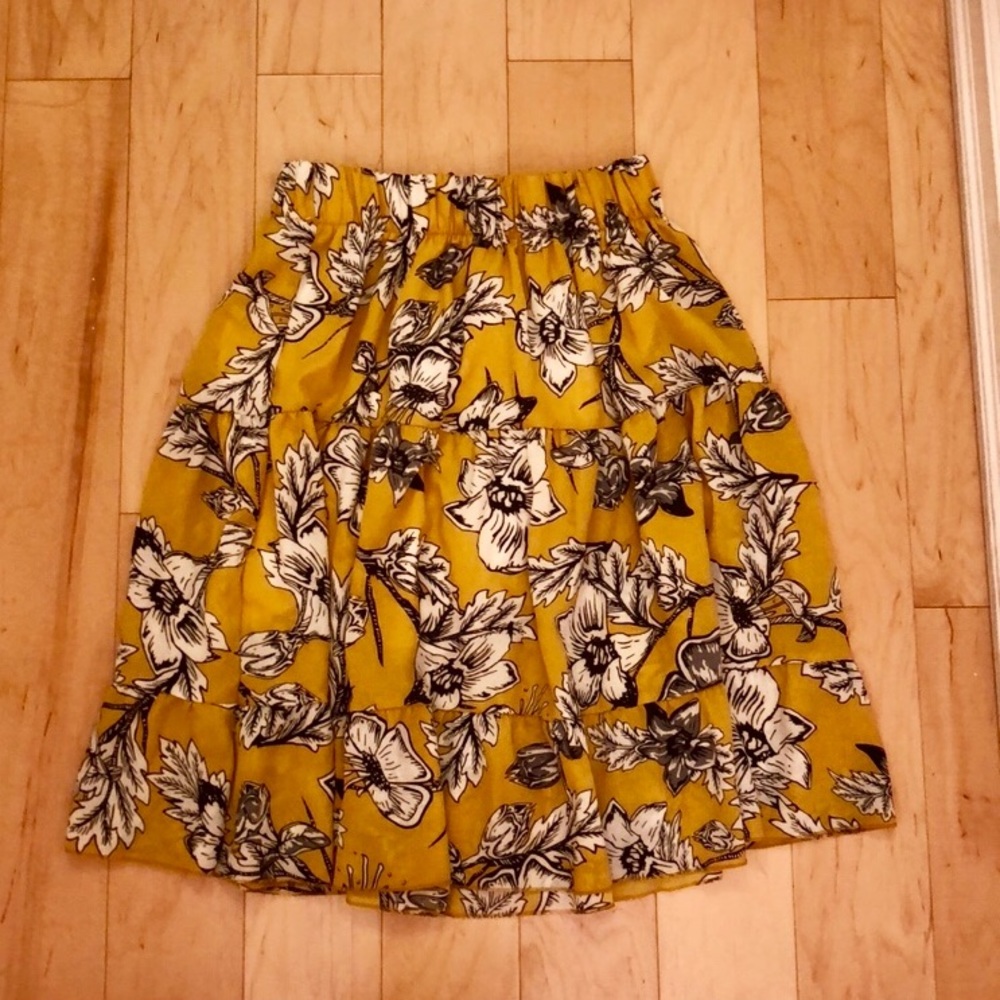 Midi floral skirt